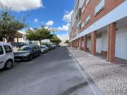 Garagem muito espaçosa para venda em Lagos 80m² São...