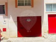 Garagem para arrendar em Almada