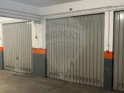 Garagem para arrendar em Massamá