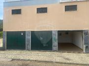 Garagem para arrendar em Mem Martins