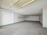 Garagem | Santo António dos Olivais