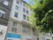 Garagenplatz in der Zollergasse 17!