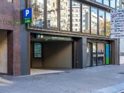 Garaje en alquiler en calle D'aragó, Barcelona, de 2...