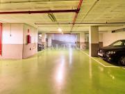 Garaje en alquiler en calle D'aragó, Barcelona, de 3...