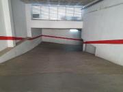 Garaje en alquiler en calle De Bolòs, Olot, de 11 m² por 60