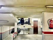 Garaje en alquiler en calle De Muntaner, Barcelona, de...