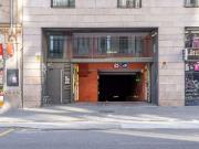 Garaje en alquiler en calle De Pelai, Barcelona, de 9 m²...