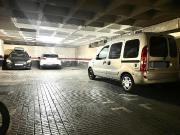 Garaje en alquiler en calle De Viladomat, Barcelona, por 120