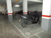 Garaje en venta en calle De Batista i Roca, Badalona, de...