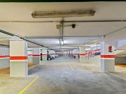 Garaje en venta en calle De la Lluna, Barcelona, de 31...