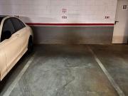 Garaje en venta en calle De Praga, Sabadell, por 9.500