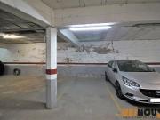 Garaje en venta en calle De Súria, Barcelona, de 10 m²...