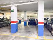 Garaje en venta en calle D'hipòlit Lázaro,...