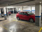 Garaje en venta en calle D'hipòlit Lázaro,...