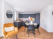 Garden Boulevard, Maidenhead SL6, 2 bed flat to rent,...