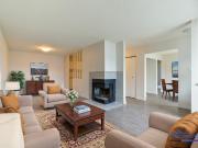 Garden Oaks 2 Bedroom + Den [object Promise] for Rent