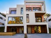 Garden Villas Exklusive Doppelhaushälfte mit großzügigem...