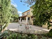 GAREOULT Grande Maison familiale avec deux logements distinc