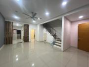 Garland 1 Kota Emerald Fully Renovated Unit 2 Storey for...