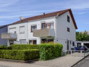 Garten, Ruhe, Lebensqualität – gepflegte...