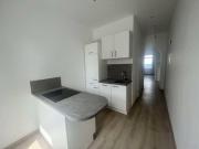 Gartenwohnung in Graz, urbaner Stil mit Einbauküche. Der... Gartenwohnung in Graz, urbaner Stil mit Einbauküche. Der...