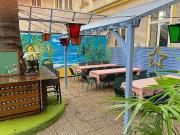 Gastgarten eingeführtes Cafe Gastrolokal, geringe Miete...