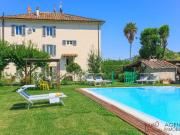 Gattaiola 10 vani 300mq