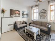 Zwei Wohnungen unter einem Dach – für Familie oder... Zwei Wohnungen unter einem Dach – für Familie oder...