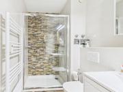 Geheimtipp, 2 Zi. Whg, Aufzug, EBK, großer, überdachter...