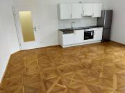 Sanierter 3 ZIMMER Altbau + neuwertige Einbauküche +...