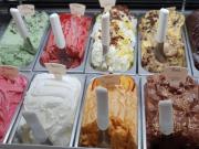 Gelateria in vendita a Viareggio composto da 3vani