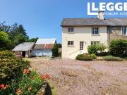 Maison mitoyenne dans un hectare en campagne non loin du...