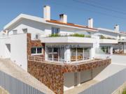 Geminada T4 Casa com Palácio & Vista Oceano | Fachada,...