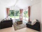 Gemütlich, hoch gelegen im Garten, 2 Schlafzimmer, in...