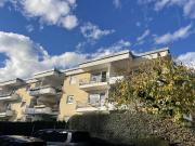 Gemütliche 1 Zimmer Dachwohnung mit Balkon und Tiefgarage