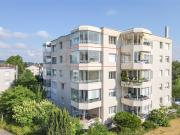 Gemütliche 2.5 Zimmerwohnung mit Einstellhallenplatz in...