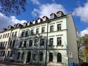 Gemütliche 2 Raum DG Wohnung in zentraler Lage !