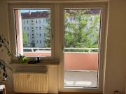gemütliche 3 Raumwohnung mit Einbauküche und Stellplatz