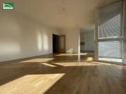 Gemütliche 3 Zimmer Wohnung mit Freifläche! Stellplatz...