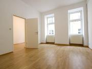 GEMÜTLICHE 3 ZIMMER WOHNUNG NÄHE AKH!