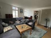 Gemütliche Altbauwohnung mit großer Wohnküche Gemütliche Altbauwohnung mit großer Wohnküche