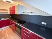 Gemütliche DG Wohnung in Bahnhofsnähe mit Carport &...