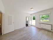 Gemütliche Wohnung mit Sonnenbalkon in Renovierung