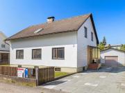 Gemütliches Einfamilienhaus mit großem Garten in...