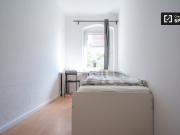 Gemütliches Zimmer in 5 Zimmer Wohnung in Neukölln, Berlin