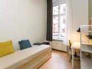 Gemütliches Zimmer zur Miete in einer Wohnung mit 7...