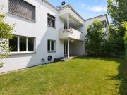 Gemütliches Zuhause mit gedecktem Aussensitzplatz und...