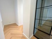 Generalsanierte 2 Zimmer Altbauwohnung mit Balkon...