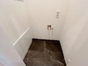Generalsanierte 2 Zimmer Altbauwohnung unbefristet zu...