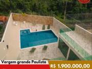 Casa Alto Padrão com Piscina e Vista para a Natureza